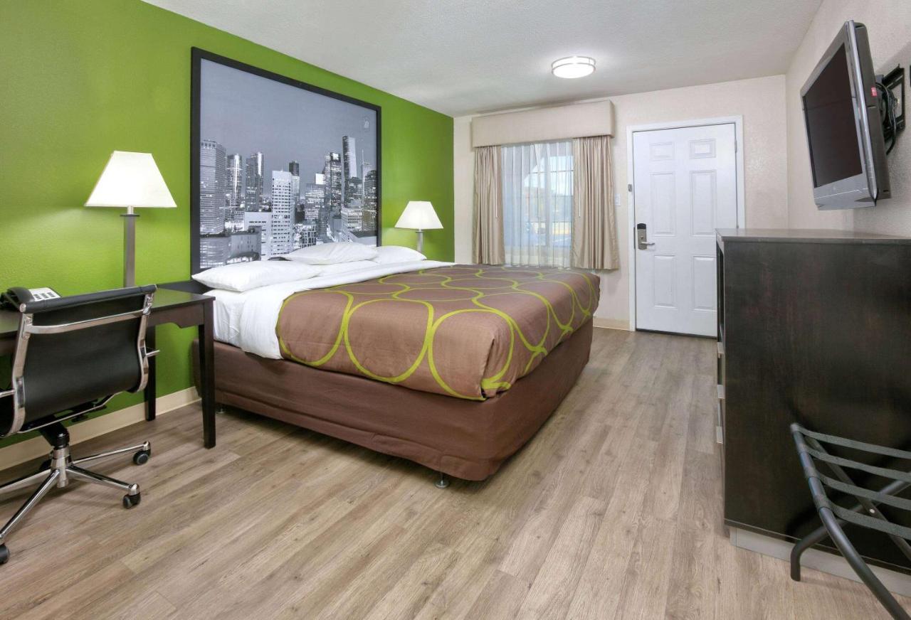 Super 8 By Wyndham Palestine Tx Hotel Bagian luar foto